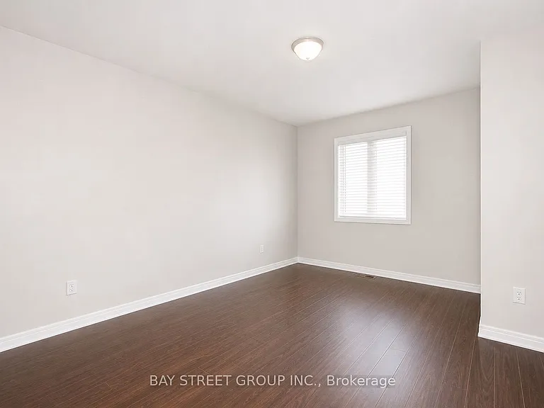 506 Bur Oak Ave — Photo 8