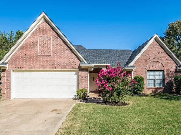 390 Cherry Tree Ln, Southaven, MS 38671