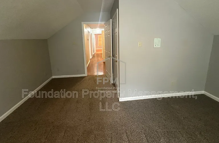 8559 Chippingham Dr — Photo 23