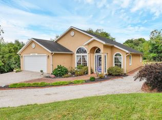 13503 Magers Rd, Howard, OH 43028