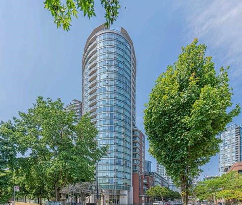 1st image of 58 Keefer Pl #2209