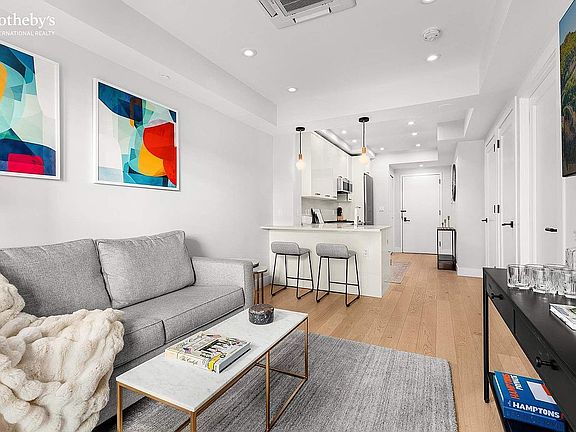 2nd image of 323 E 53rd St #2B