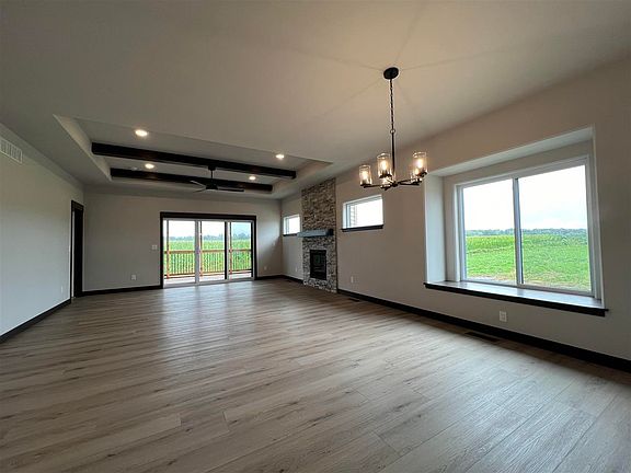 5th image of 1262 Berkshire Ln