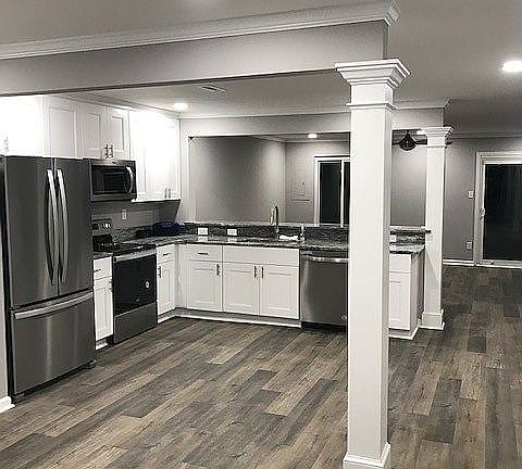 4th image of 4725 Woodglen Ct