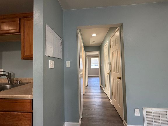 3rd image of 6236 Cavan Dr APT 4