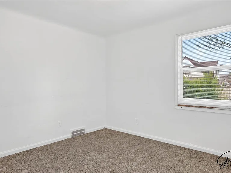 9409 Balfour Rd — Photo 16