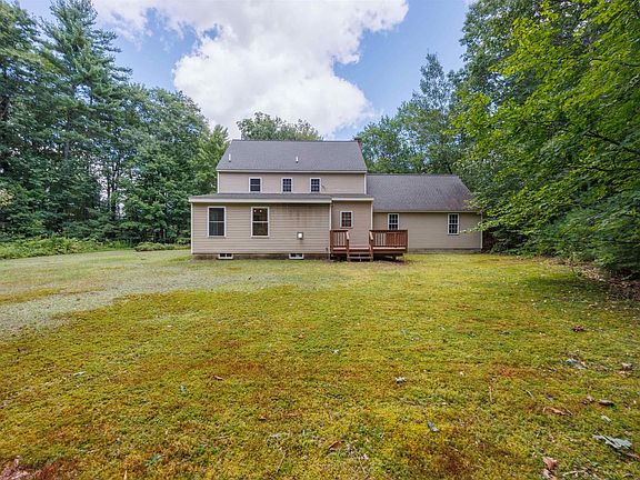 4th image of 21 Davis Drive