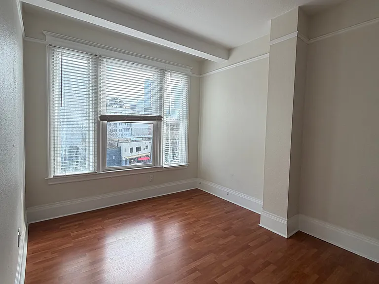 The Lauren Renee Apartments — Photo 14