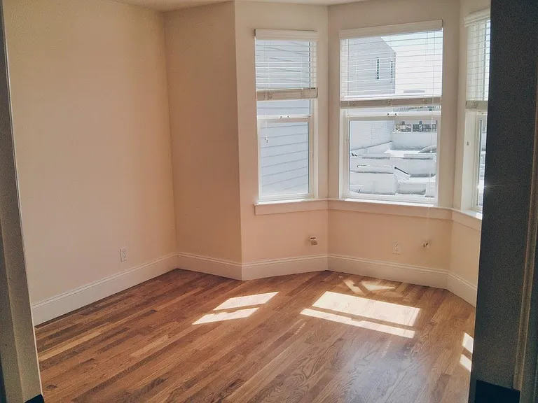 641 Natoma St — Photo 12