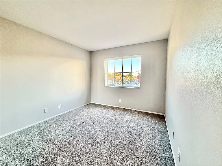 1 Acorn Rdg — Photo 17