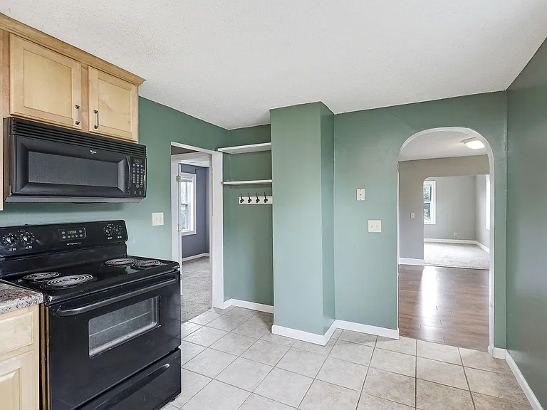 1163 Randolph Ave #2 — Photo 5