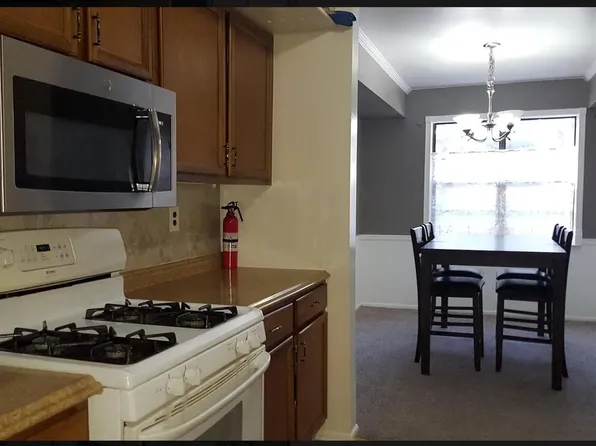 1512 Country Mill Dr, Cranbury, NJ 08512