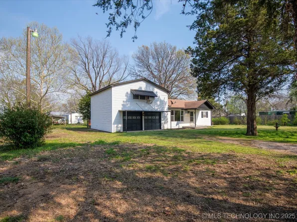 28460 N 3943rd Rd, Ochelata, OK 74051