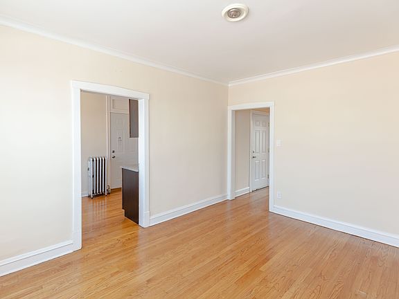 5th image of 3153 W Augusta Blvd #3155-3B