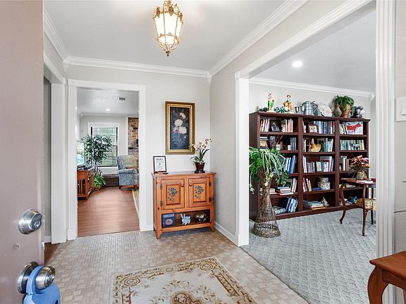 3rd image of 3014 Inwood Dr