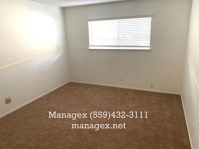 6060 N Poplar Ave #A — Photo 8