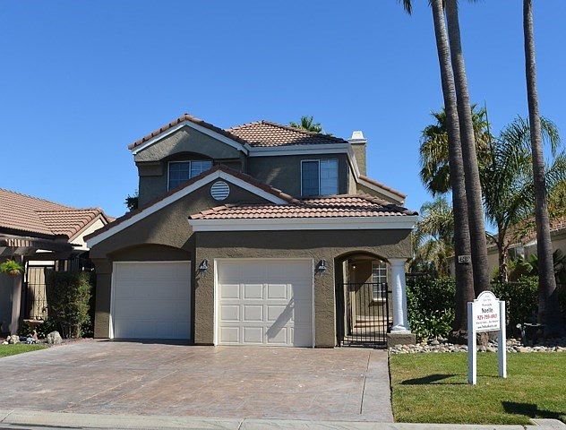 2nd image of 2416 Wayfarer Ct
