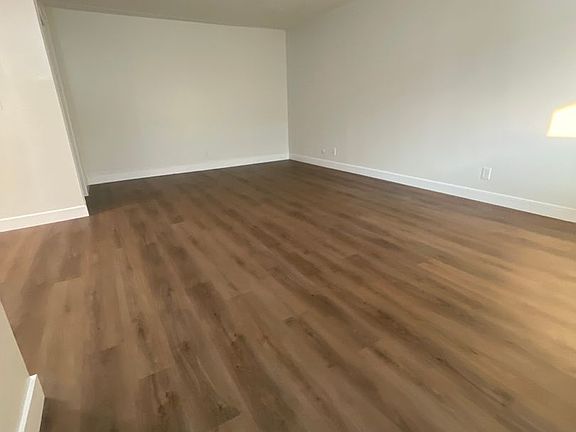 4th image of 706 S Fir Ave APT 7