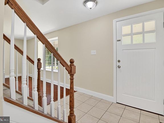 5th image of 8113 Brucar Ct