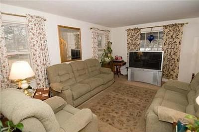 5th image of 11620 Lincolnway