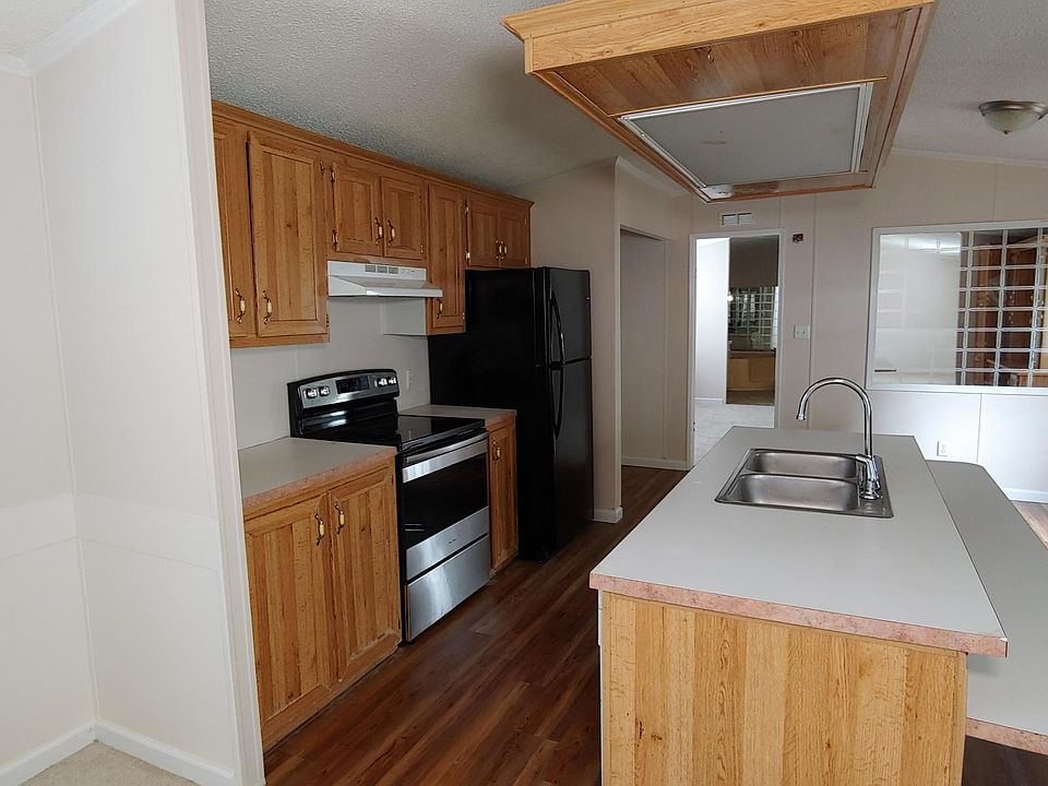 1st image of 322 Stonewood Dr