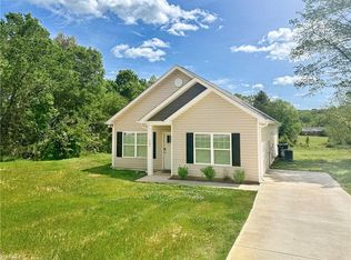 505 Columbia Ave, Ramseur, NC 27316