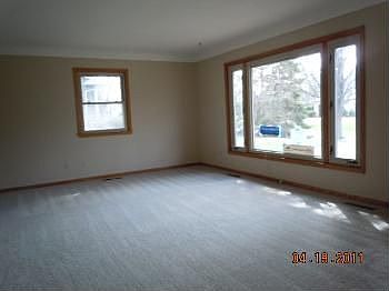 2nd image of 980 Crestview Dr S