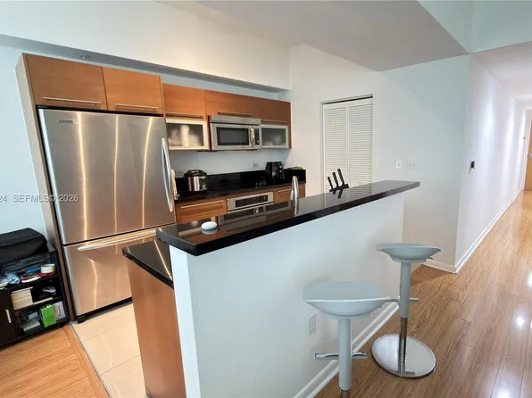 244 Biscayne Blvd APT 808, Miami, FL 33132