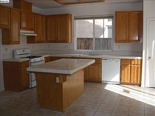 4th image of 208 Havenwood Cir