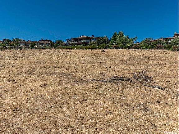 4th image of 4260 Greenview Dr
