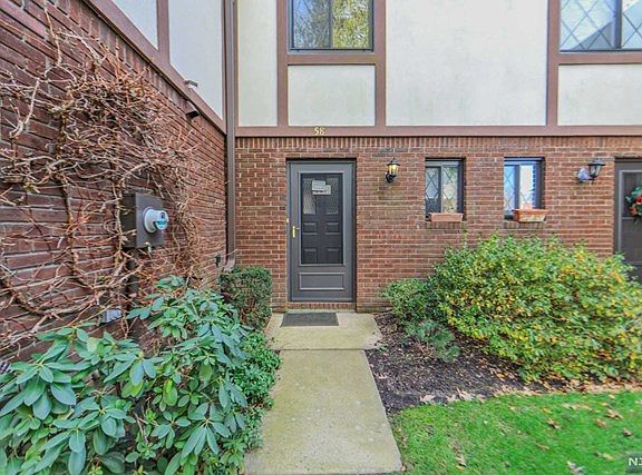 2nd image of 56 Linwood Ave #T020