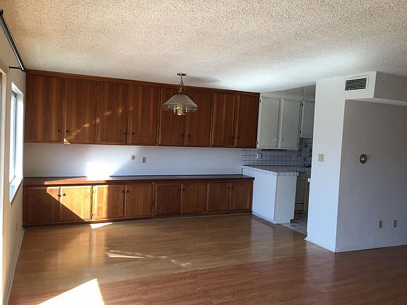 2nd image of 400 S Los Robles Ave Unit 204