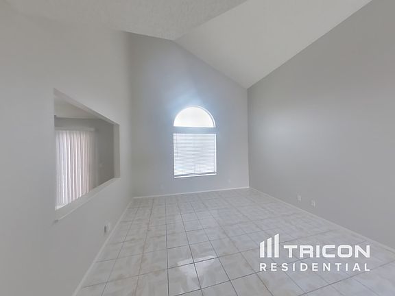 3rd image of 1961 Turtlerock St