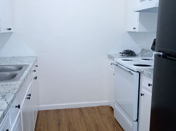100 Reynolds St APT 3