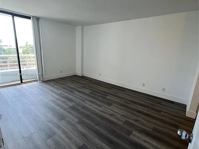 3300 NE 192nd St #616 — Photo 9