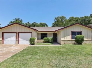 7425 S College Cir, North Richland Hills, TX 76180