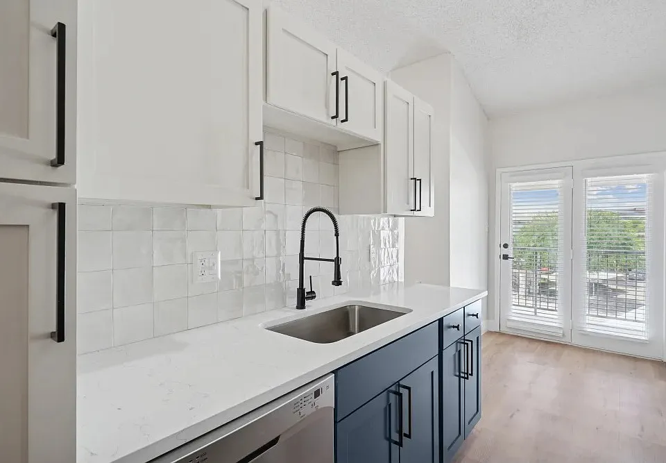 18958 Dallas Pkwy #1