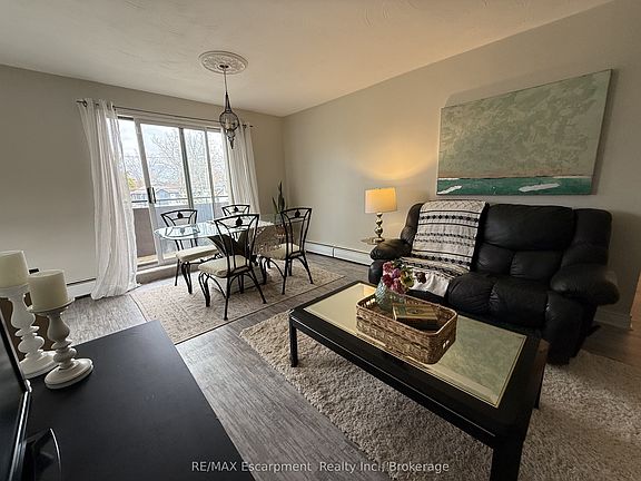 3rd image of 485 Thorold Rd #203