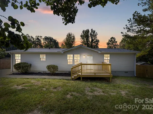 144 Ridge Creek Dr, Troutman, NC 28166