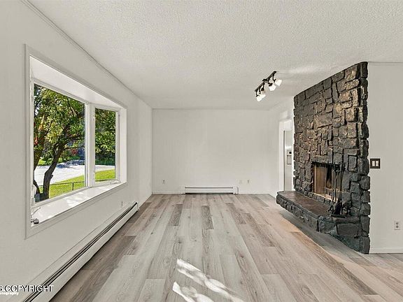 5th image of 2001 Bluegrass Cir
