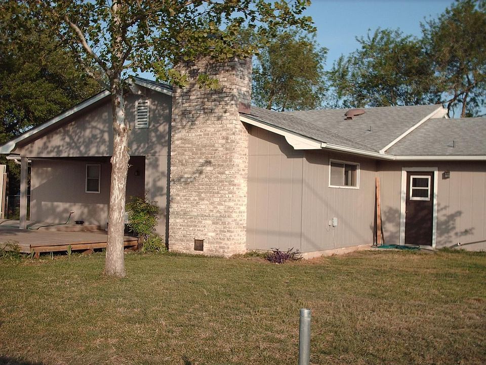 1st image of 402 W Tanglewood Dr