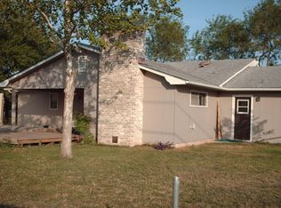 402 W Tanglewood Dr, New Braunfels, TX 78130