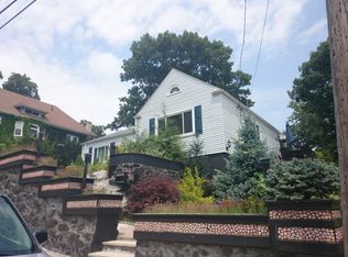 31 High View Ave, Boston, MA 02132