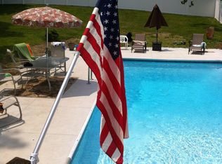 94 North St, Danvers, MA 01923