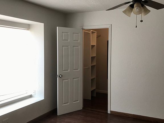 master/walk in closet #1