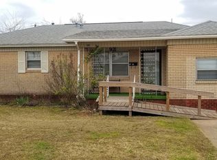 931 W Cherokee St, Lindsay, OK 73052