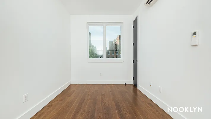 Rented by Nooklyn NYC LLC | media 44