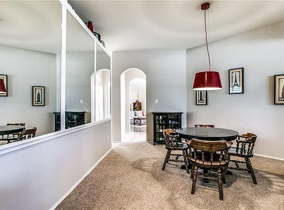 5th image of 3948 Oakmont Dr