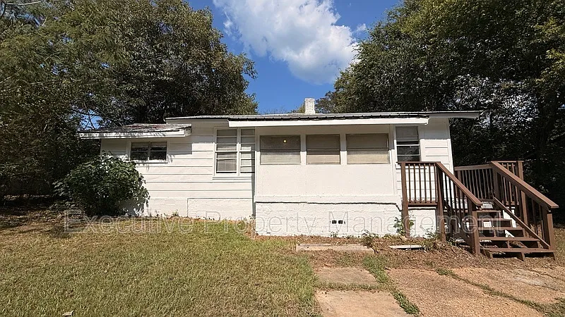 7436 Canada Ave