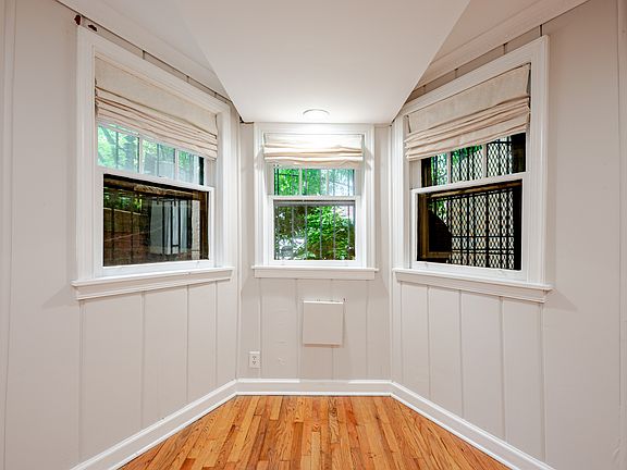 3rd image of 1510 R St NW